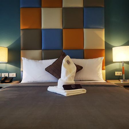 Yes Hotel Pandi Bulacan エクステリア 写真