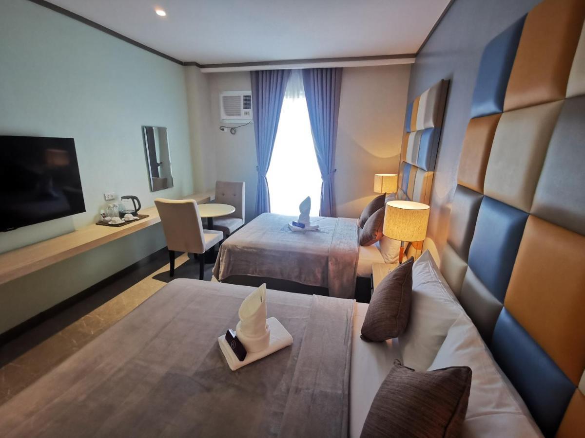 Yes Hotel Pandi Bulacan エクステリア 写真