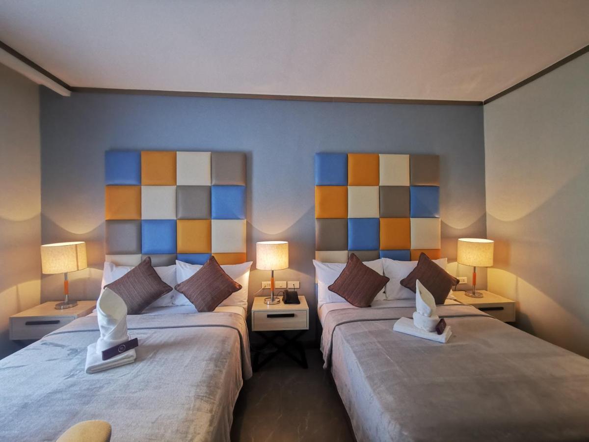 Yes Hotel Pandi Bulacan エクステリア 写真